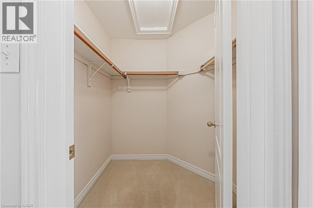 125 CREEK PATH AVENUE Image 21