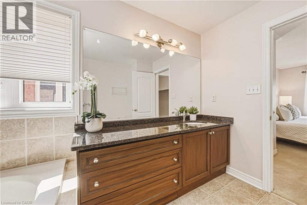 125 CREEK PATH AVENUE Image 23