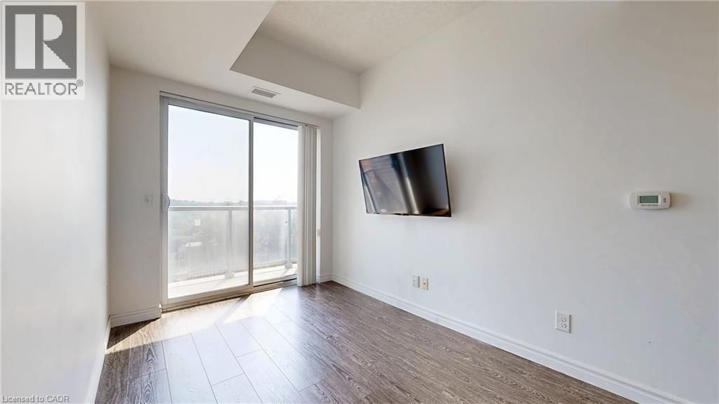 8802 - 158 KING STREET NORTH Image 11