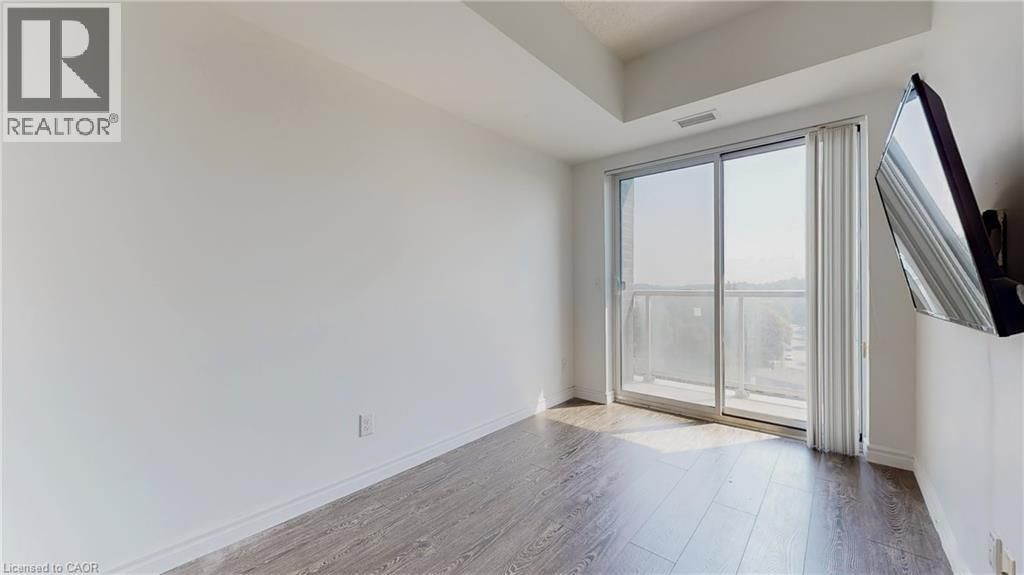 8802 - 158 KING STREET NORTH Image 12