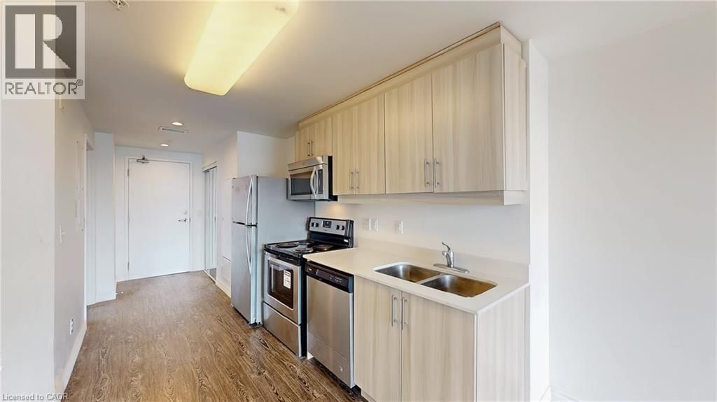 8802 - 158 KING STREET NORTH Image 15