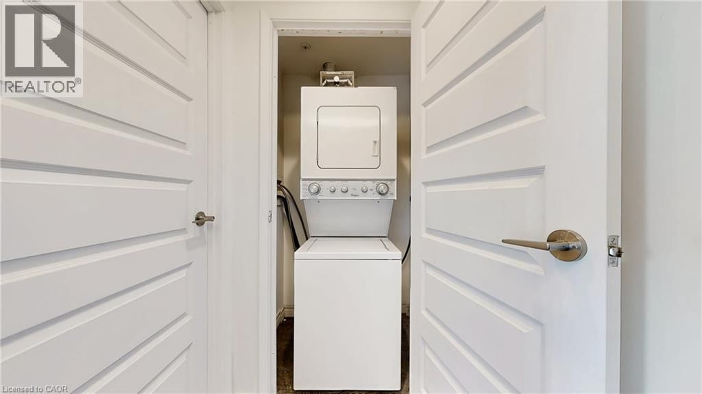 8802 - 158 KING STREET NORTH Image 21