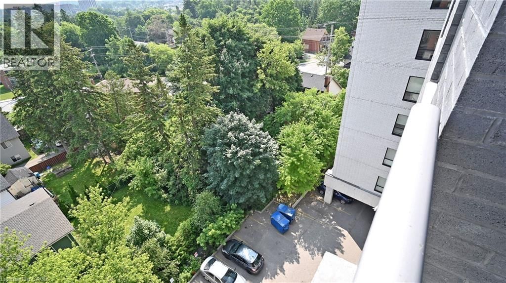 8802 - 158 KING STREET NORTH Image 26