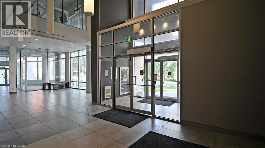 8802 - 158 KING STREET NORTH Image 6