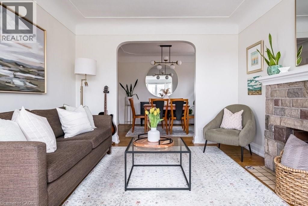 48 LONGWOOD ROAD SOUTH Image 15