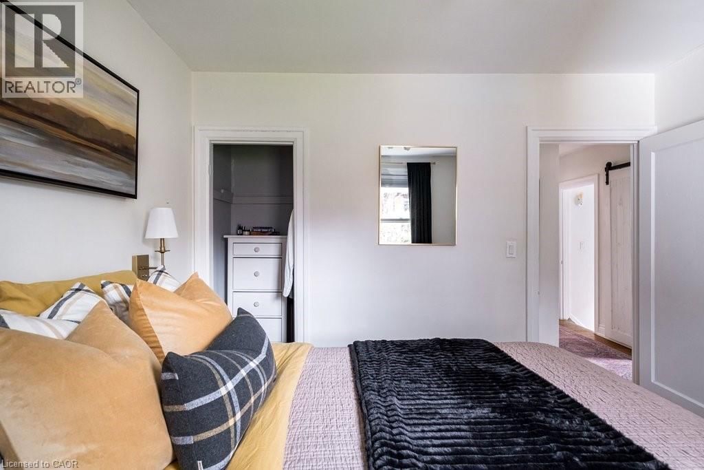 48 LONGWOOD ROAD SOUTH Image 20