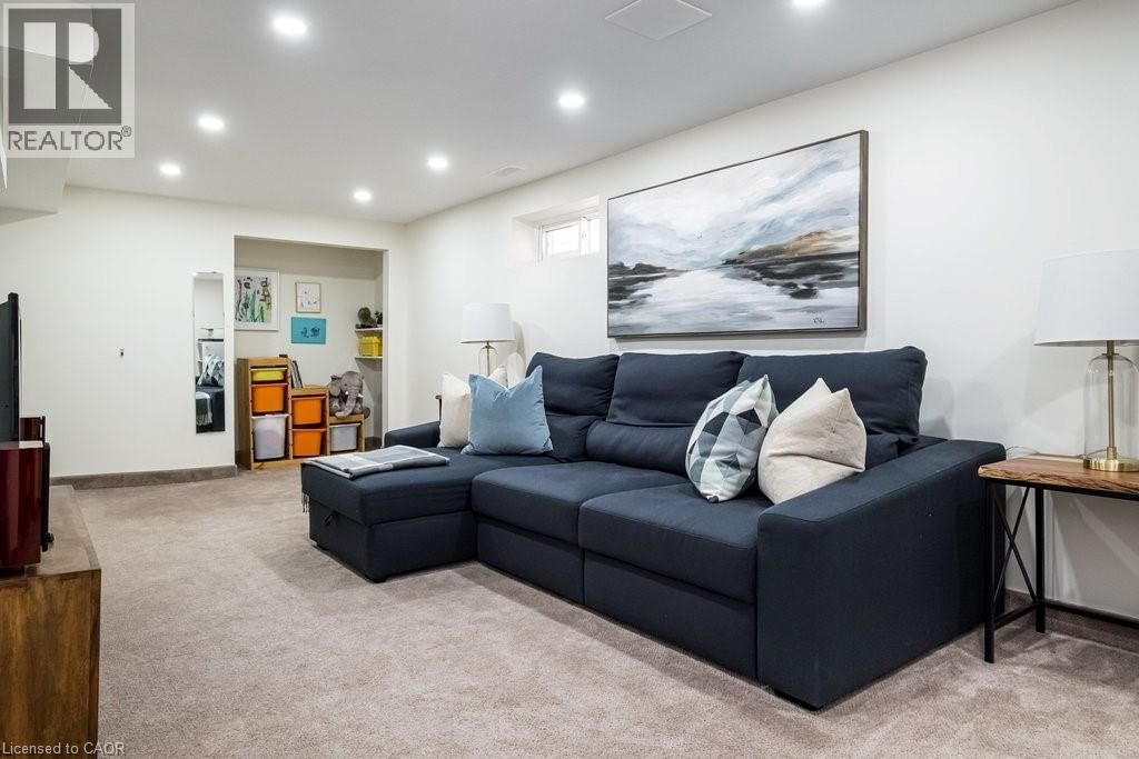 48 LONGWOOD ROAD SOUTH Image 27