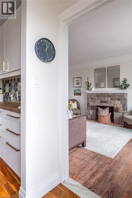 48 LONGWOOD ROAD SOUTH Image 8