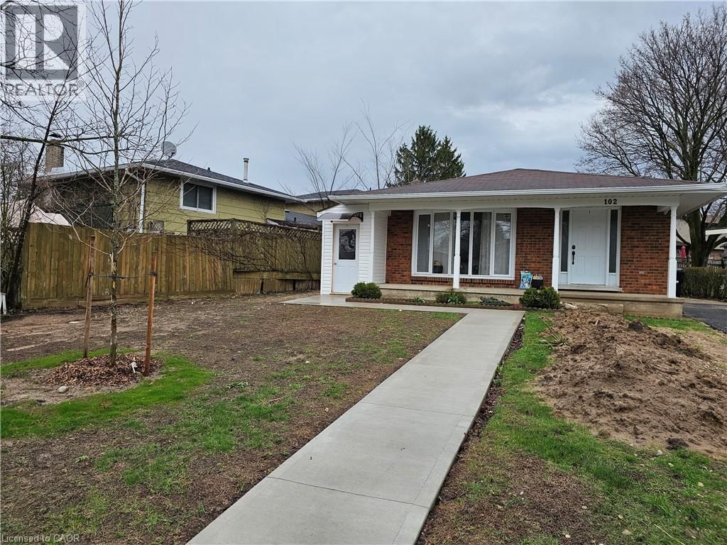 3 - 102 CALMCREST DRIVE Image 1