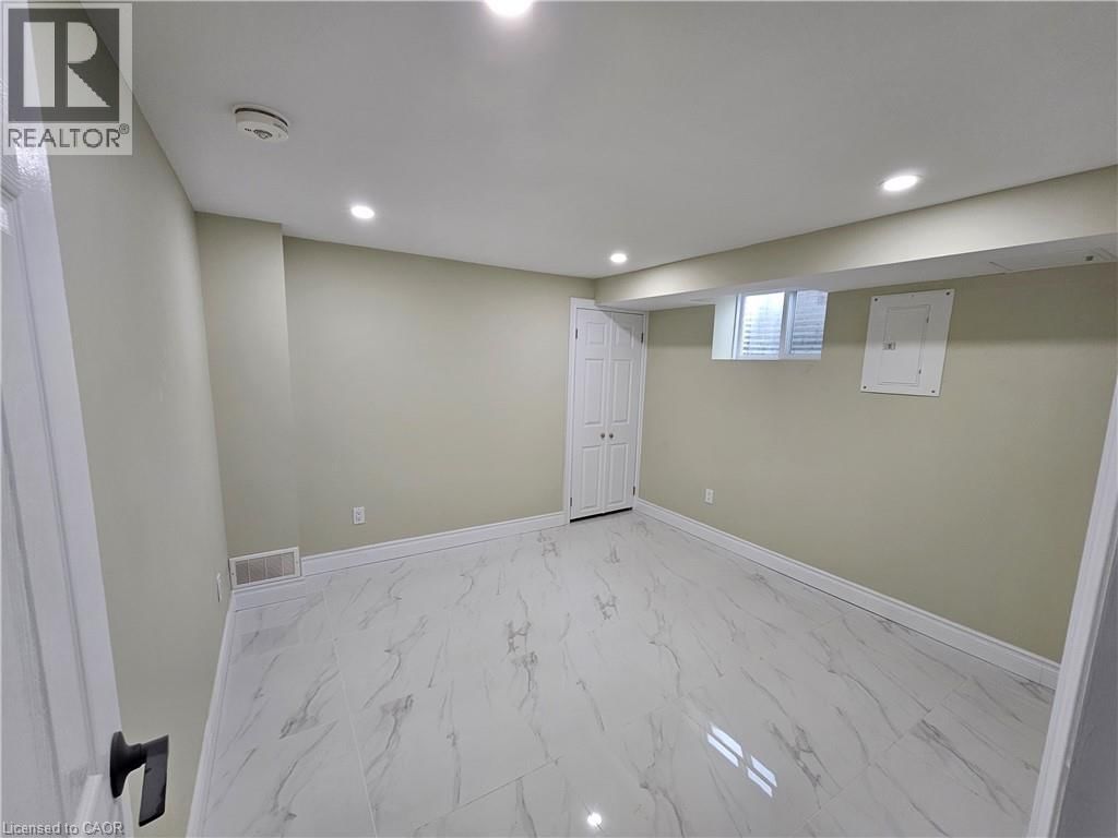 3 - 102 CALMCREST DRIVE Image 7