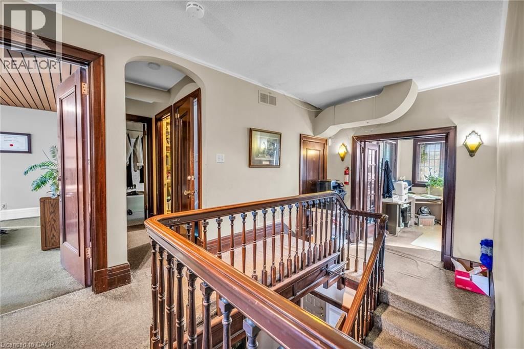 414 MAIN STREET EAST Image 14