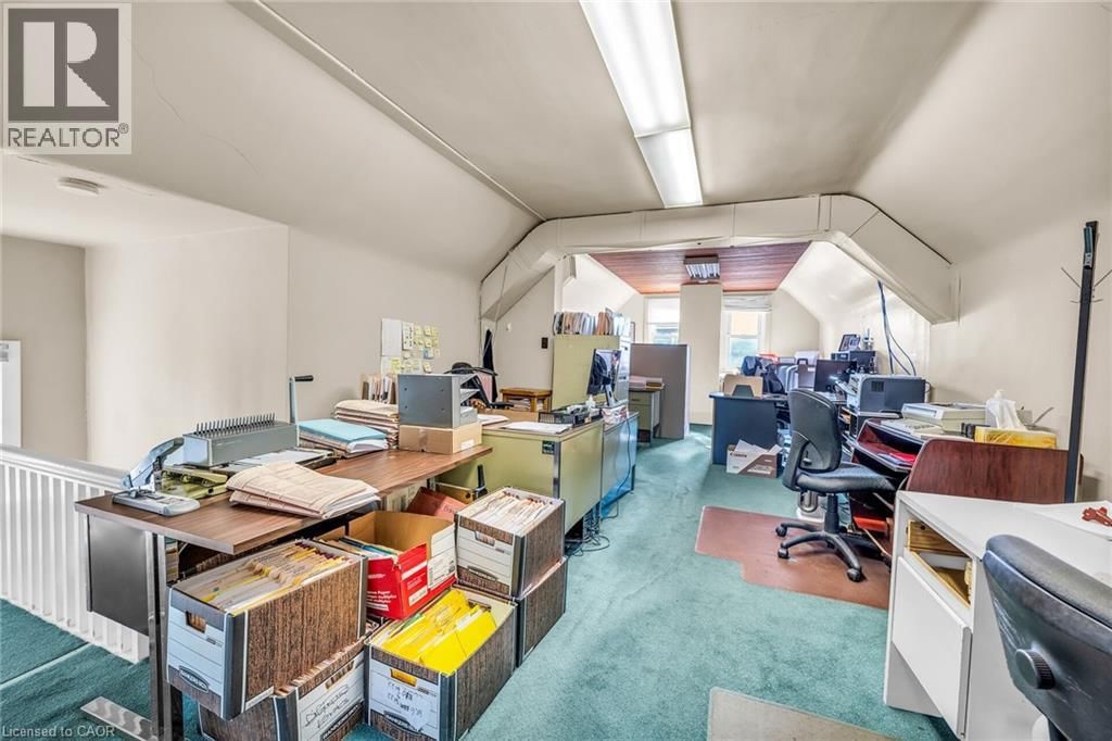 414 MAIN STREET EAST Image 17