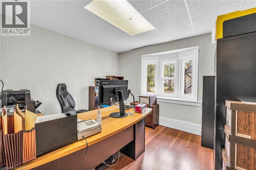 414 MAIN STREET EAST Image 21