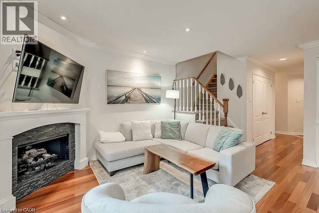 11 - 2065 SIXTH LINE Image 10