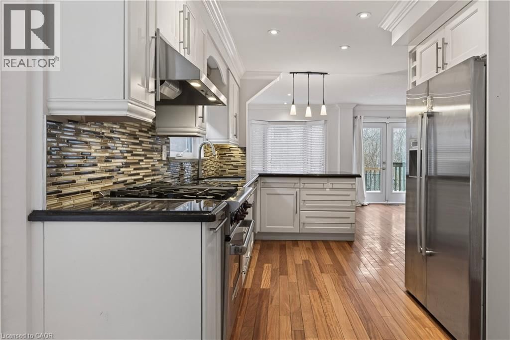 11 - 2065 SIXTH LINE Image 19