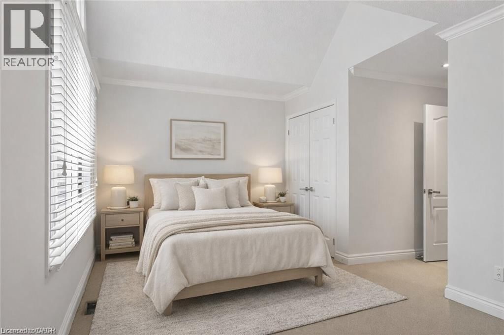 11 - 2065 SIXTH LINE Image 32