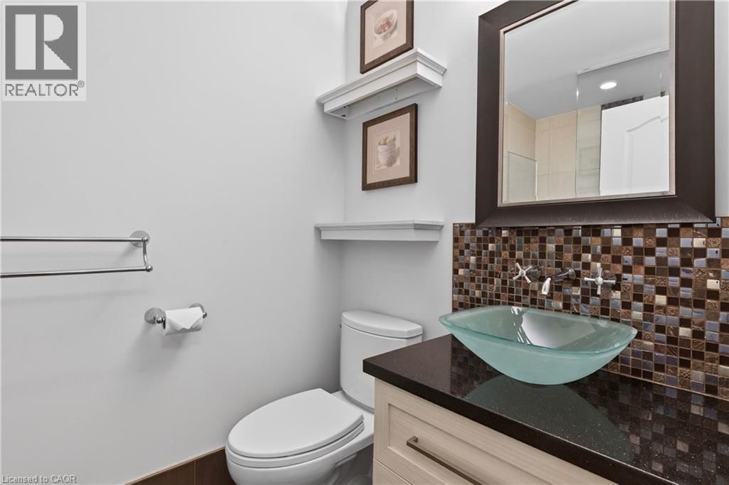 11 - 2065 SIXTH LINE Image 35