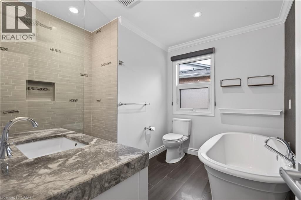 11 - 2065 SIXTH LINE Image 39