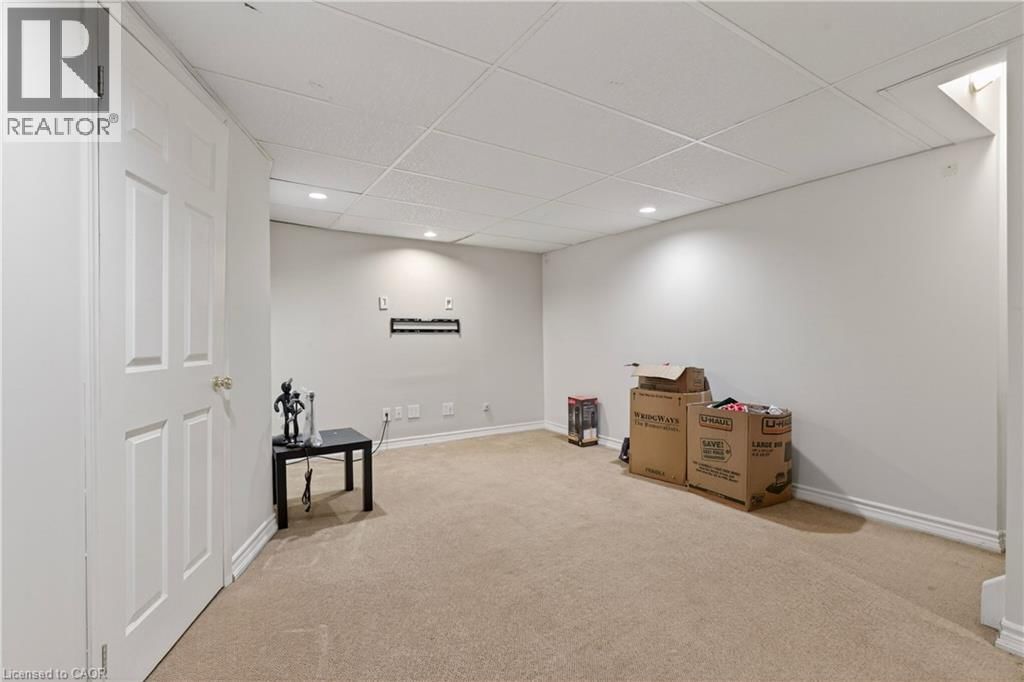 11 - 2065 SIXTH LINE Image 40