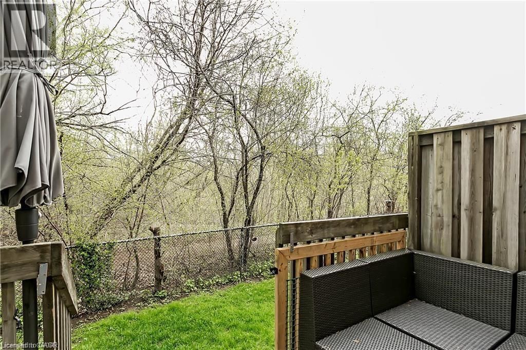 11 - 2065 SIXTH LINE Image 44