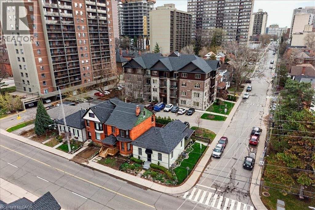 139 QUEEN STREET SOUTH Image 33