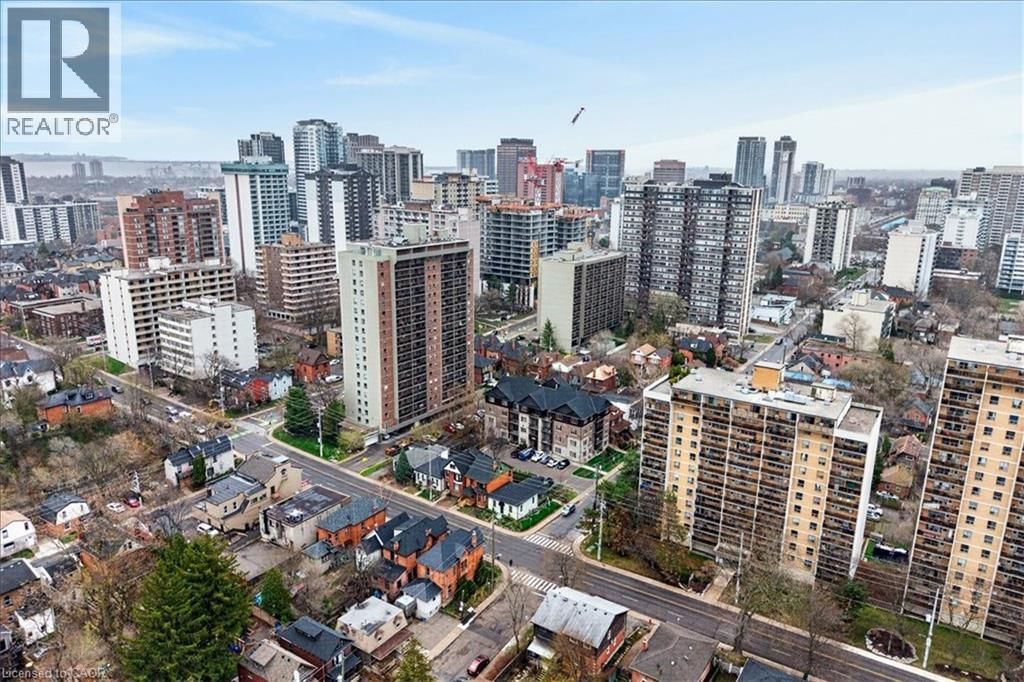 139 QUEEN STREET SOUTH Image 36