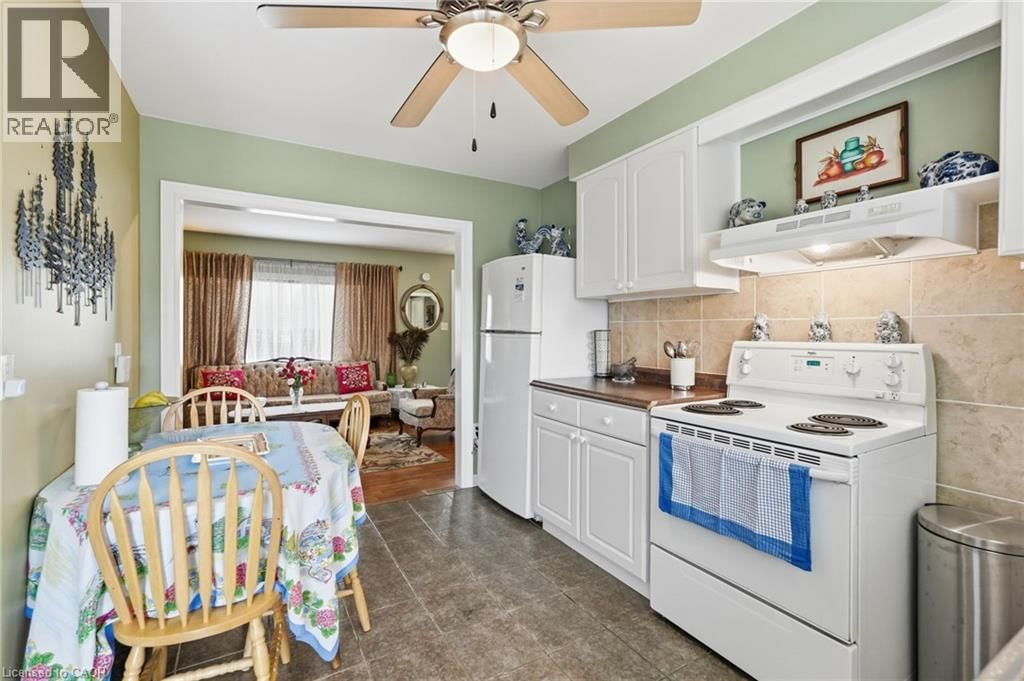 54 BINGHAM ROAD Image 15