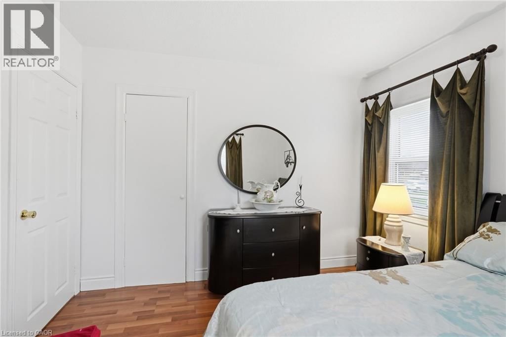 54 BINGHAM ROAD Image 25