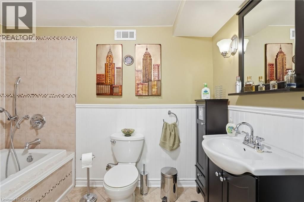 54 BINGHAM ROAD Image 41