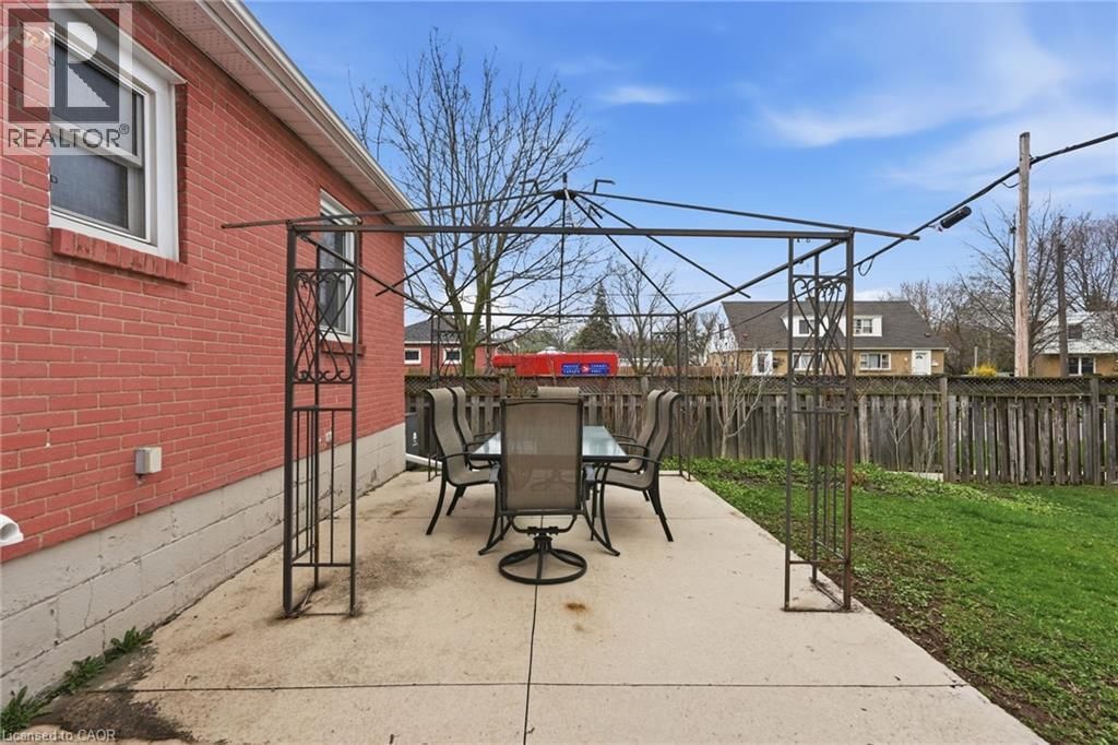 54 BINGHAM ROAD Image 47