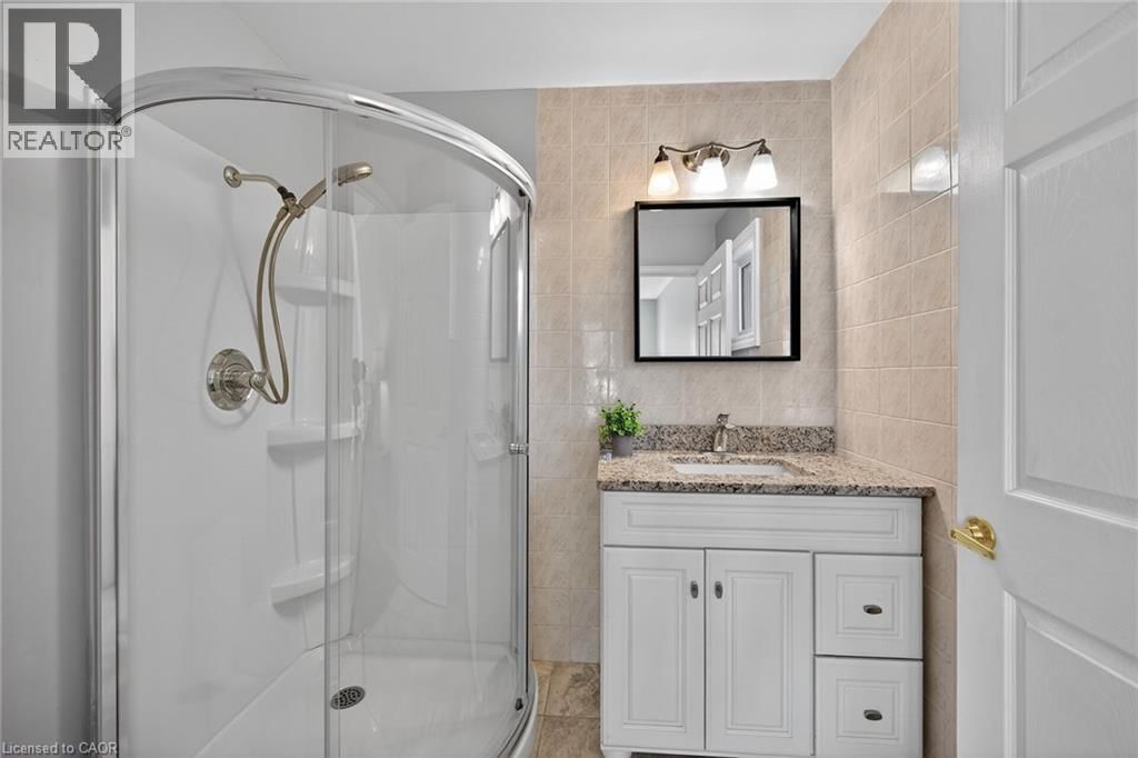 232 SILVERBIRCH BOULEVARD Image 22