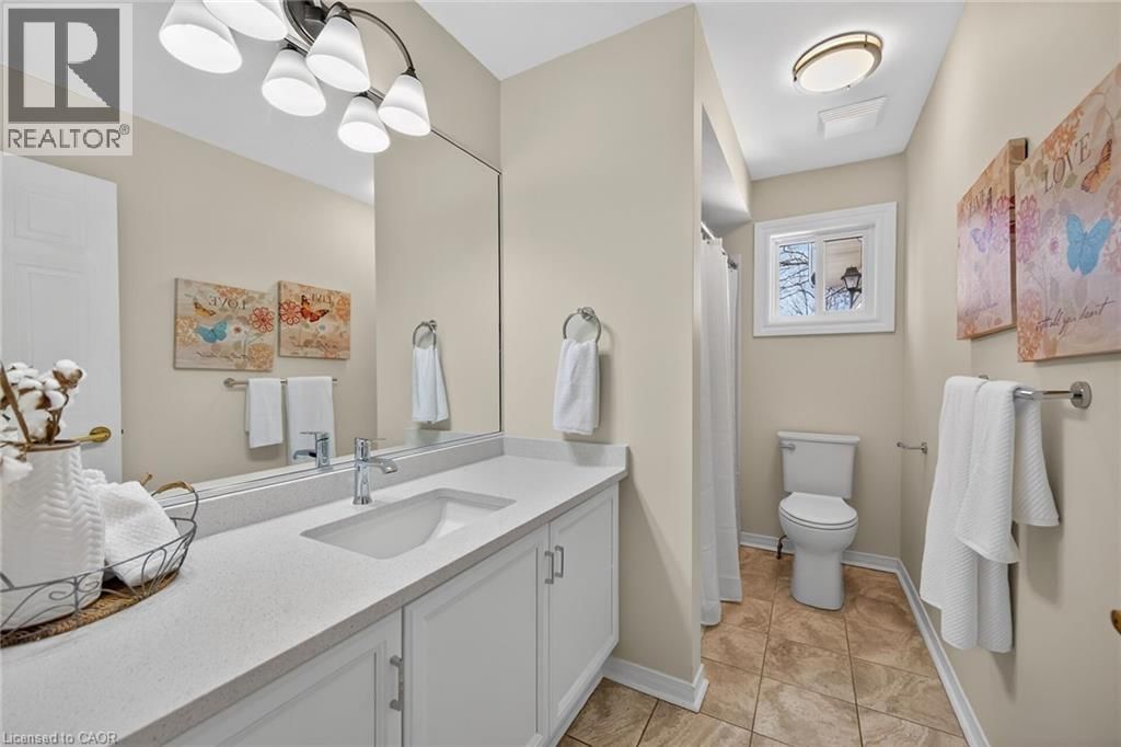 232 SILVERBIRCH BOULEVARD Image 24