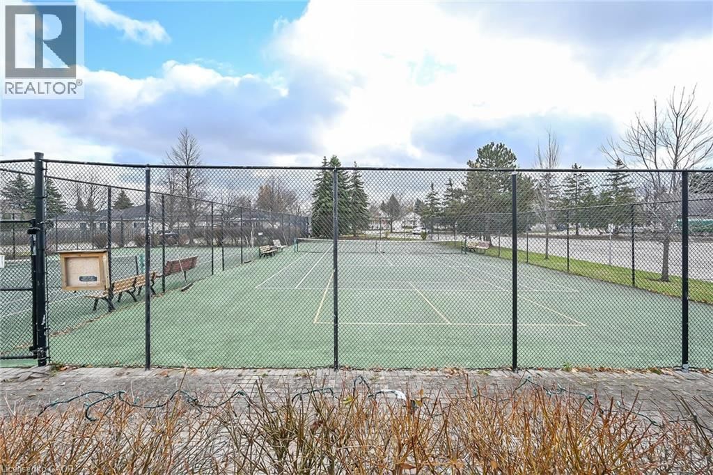 232 SILVERBIRCH BOULEVARD Image 32