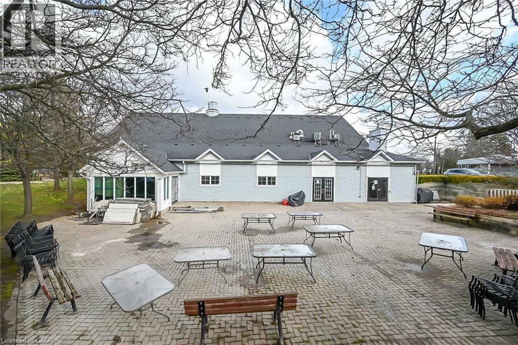 232 SILVERBIRCH BOULEVARD Image 34