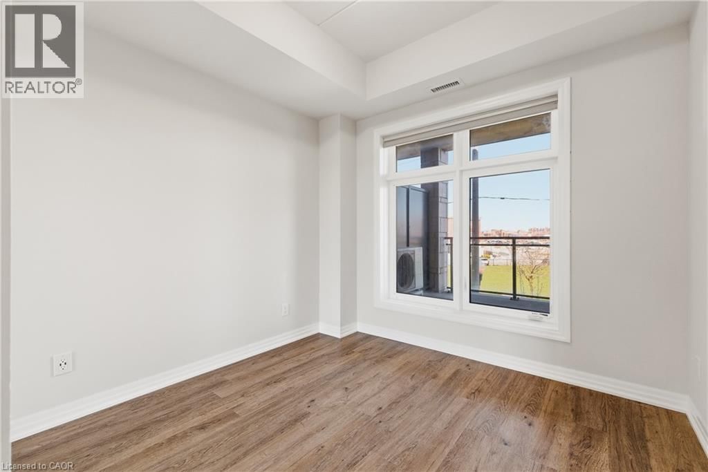 206 - 195 COMMONWEALTH STREET Image 15