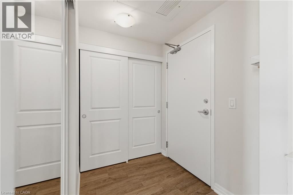 206 - 195 COMMONWEALTH STREET Image 3