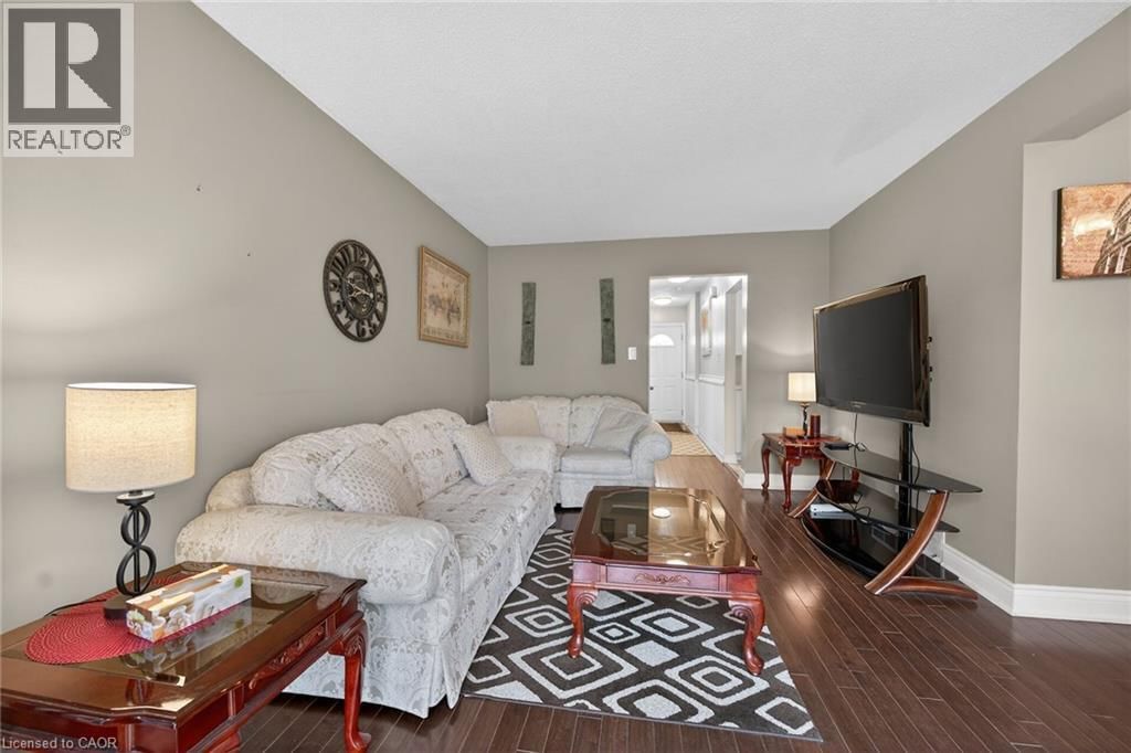 16A - 1460 GARTH STREET Image 13