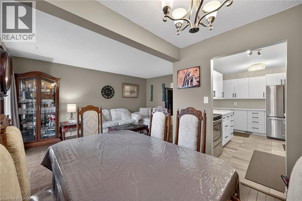 16A - 1460 GARTH STREET Image 17