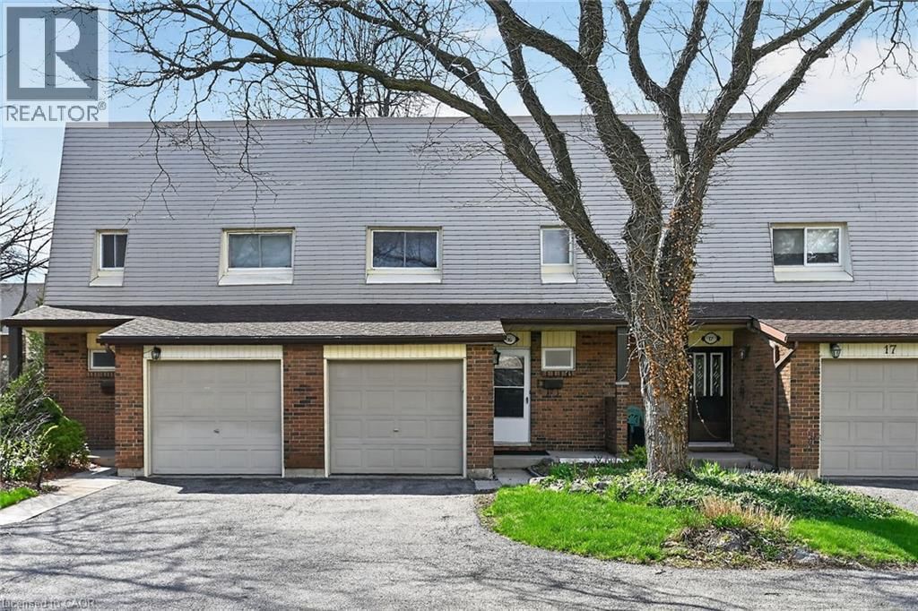 16A - 1460 GARTH STREET Image 2