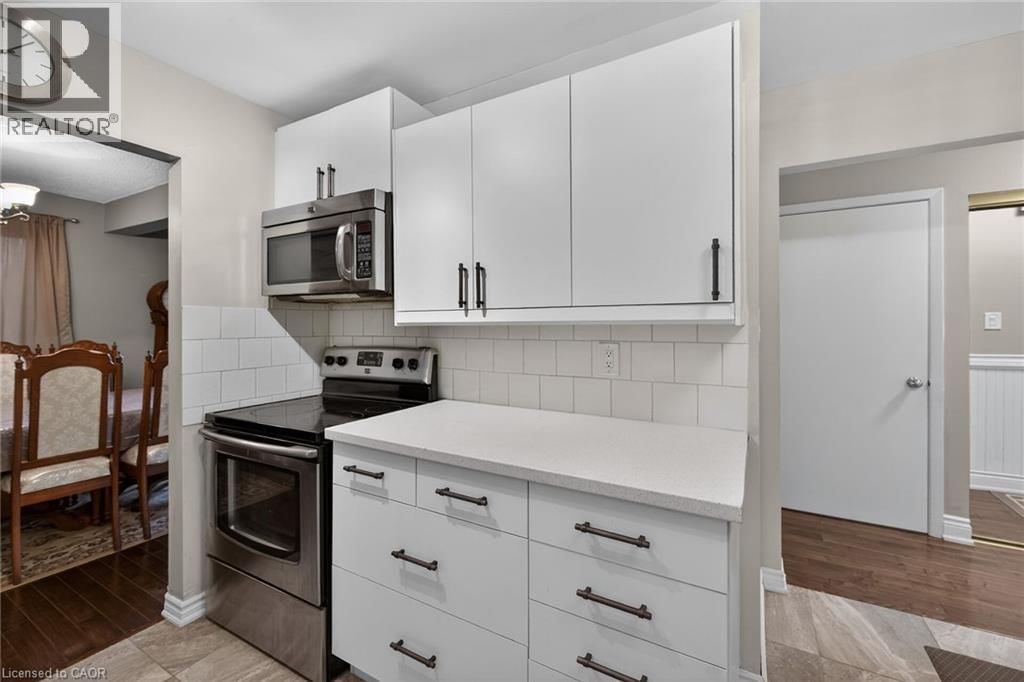 16A - 1460 GARTH STREET Image 21