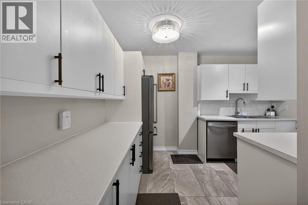 16A - 1460 GARTH STREET Image 23