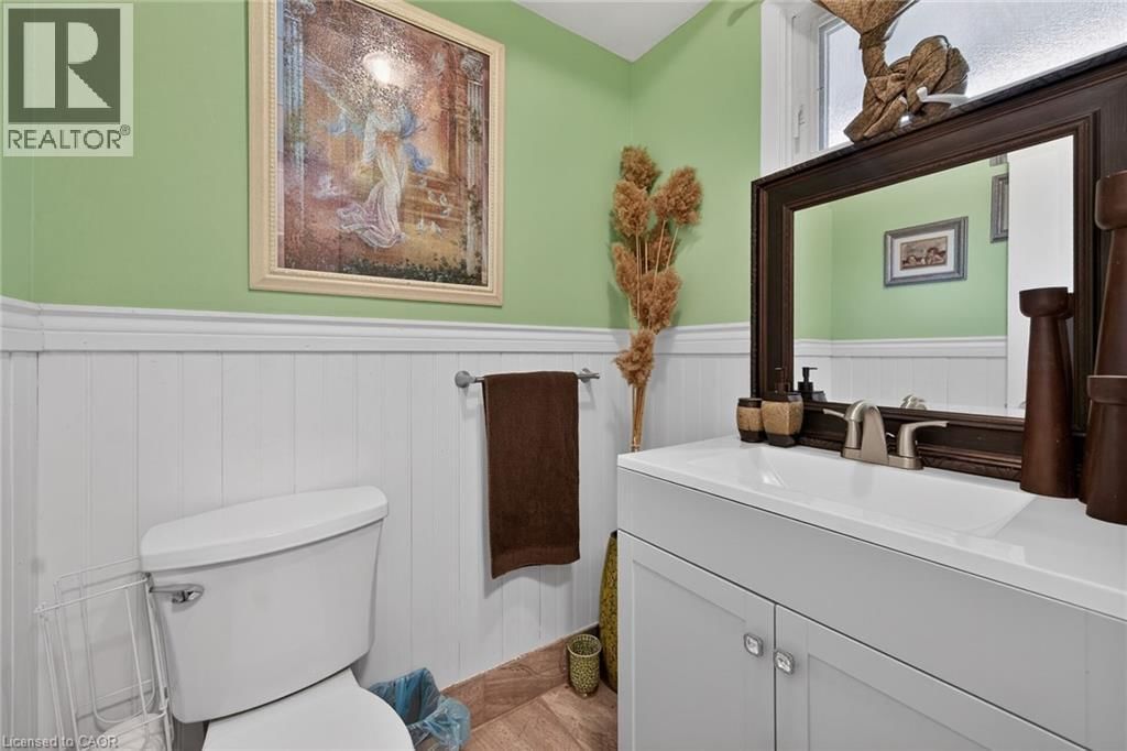 16A - 1460 GARTH STREET Image 8