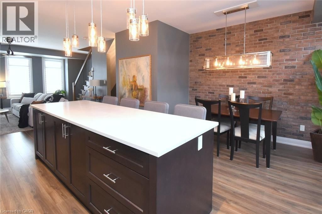 2 - 2362 NEW STREET Image 15