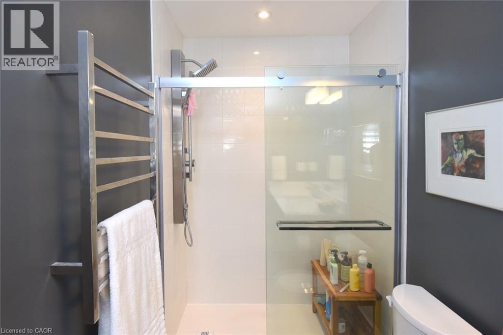 2 - 2362 NEW STREET Image 25