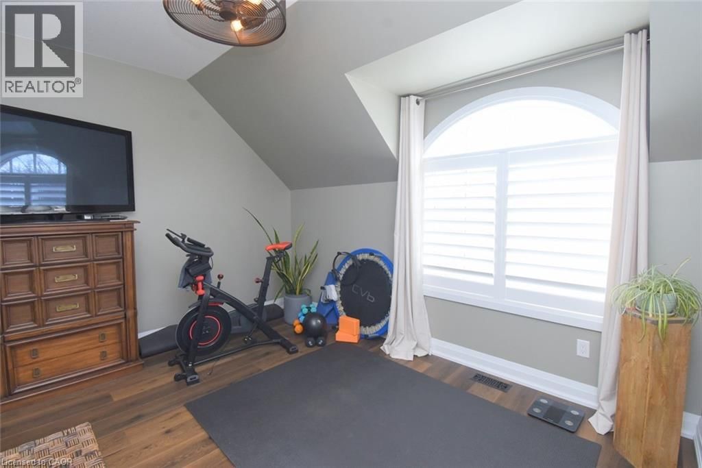 2 - 2362 NEW STREET Image 26