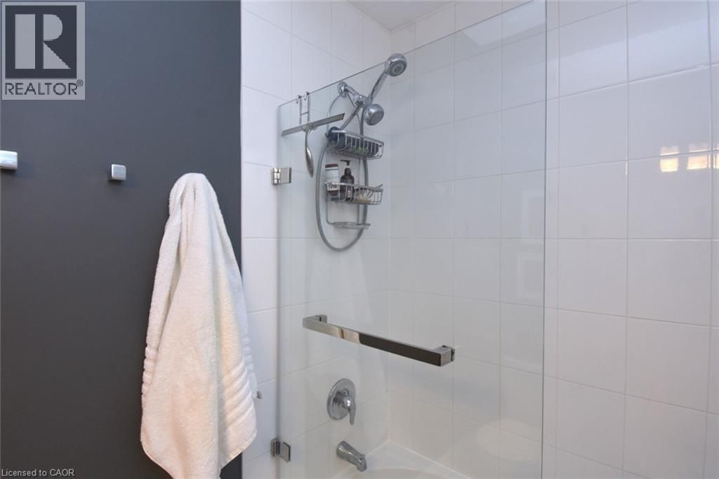 2 - 2362 NEW STREET Image 28