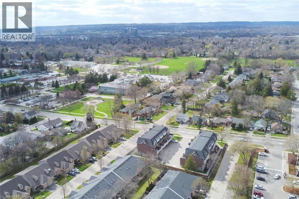 2 - 2362 NEW STREET Image 35