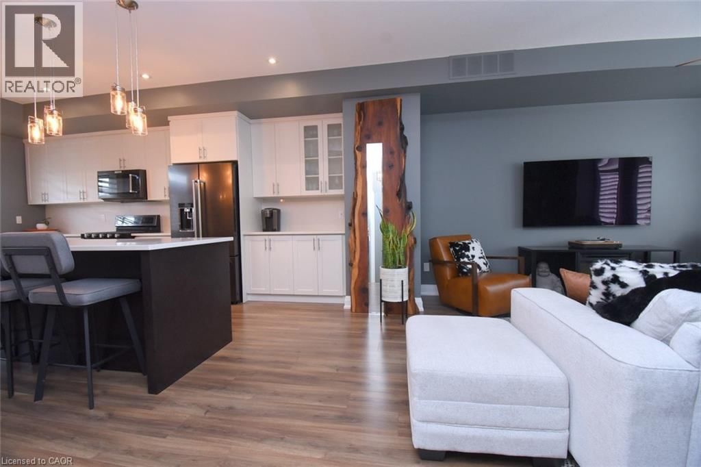 2 - 2362 NEW STREET Image 7