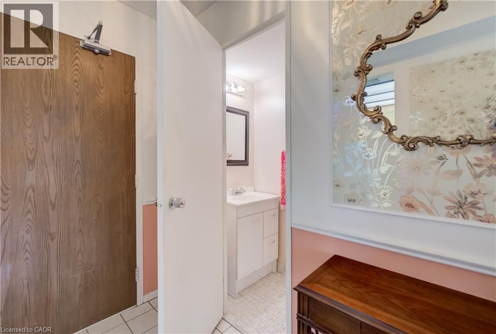 505 - 120 DUKE STREET Image 25