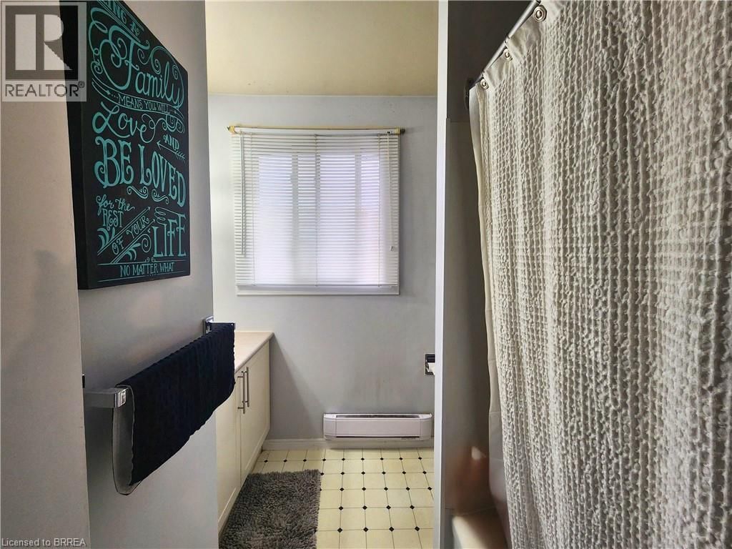 3 - 85 LYNDHURST STREET Image 13